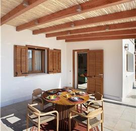3 bedroom villa with pool near Castellamarre del Golfo, sleeps 5